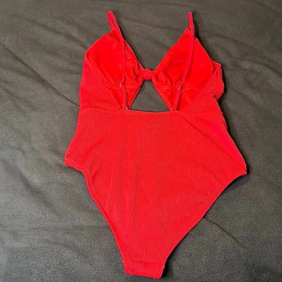 SO Red Women Swim One Piece size xl - Picture 2 of 2